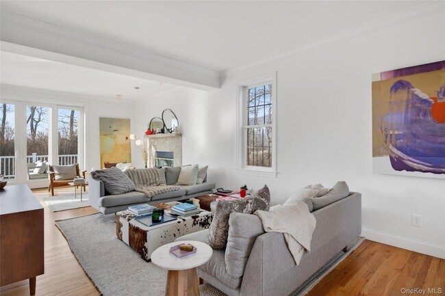 Building Photo - 231 Lake Rd