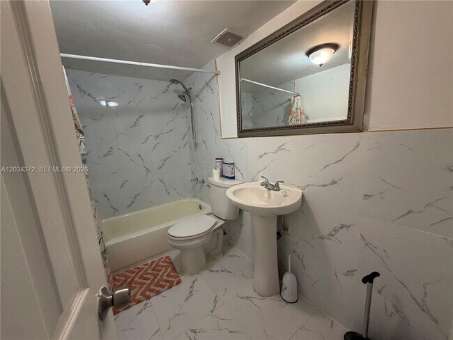 Building Photo - 4634 NW 185th St