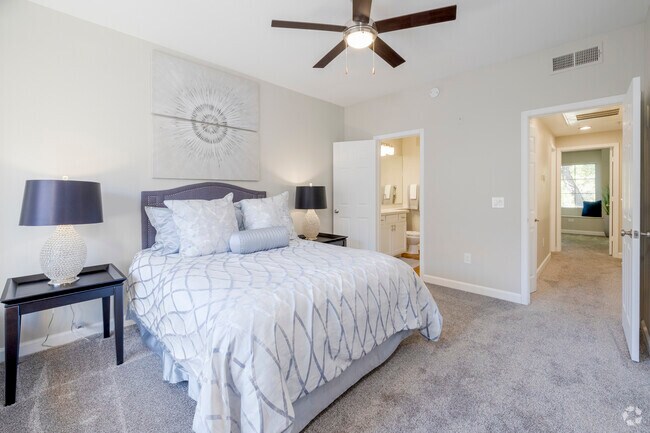 2BR, 2BA - 1,221SF - Main Bedroom - Palazzo Townhomes
