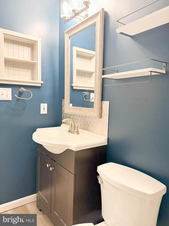 Building Photo - 15301 Waters Edge Ct