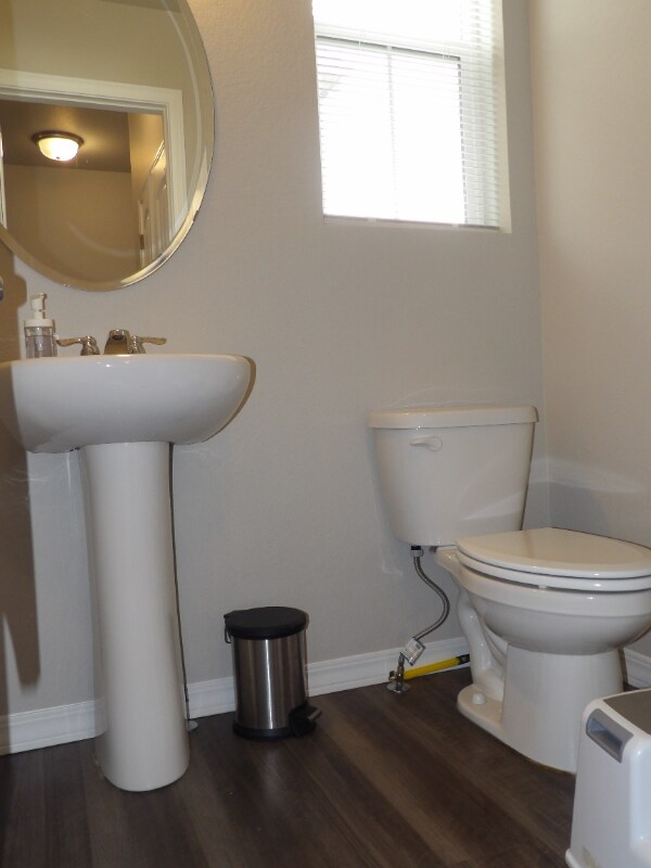 Building Photo - 10722 Rolling Mesa Dr