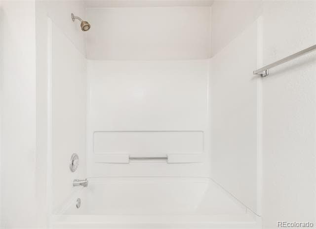 Building Photo - 9369 Longs Peak Dr