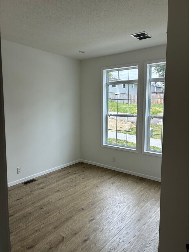 Building Photo - Modern 3 Bedroom 2 Bath House - New Build! Available NOW!
