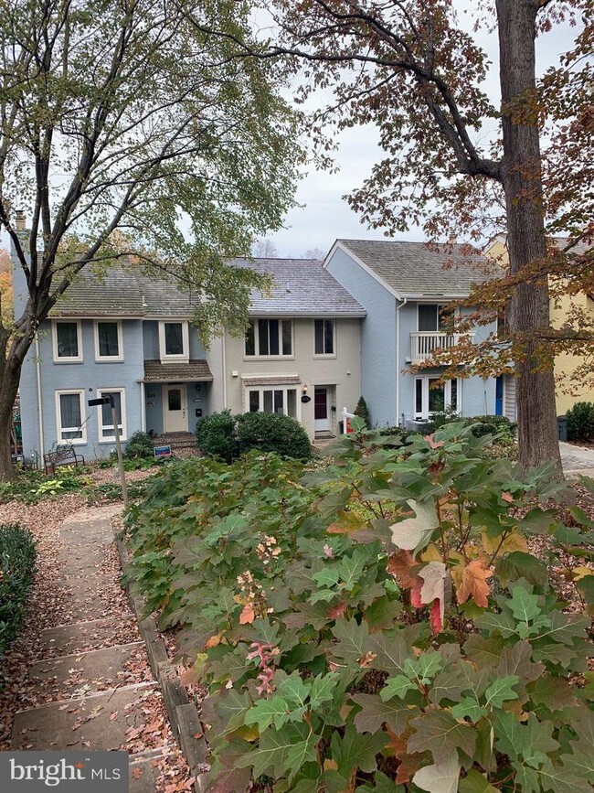 Building Photo - 2016 Chadds Ford Dr