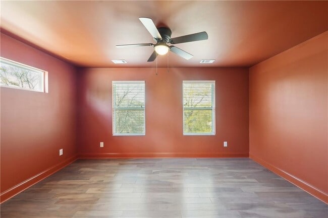 Building Photo - 3087 Alston Dr