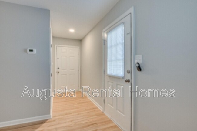 Building Photo - 301A Old Plantation Road