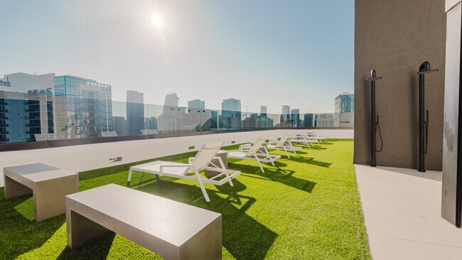 Building Photo - 36 NE 2nd St