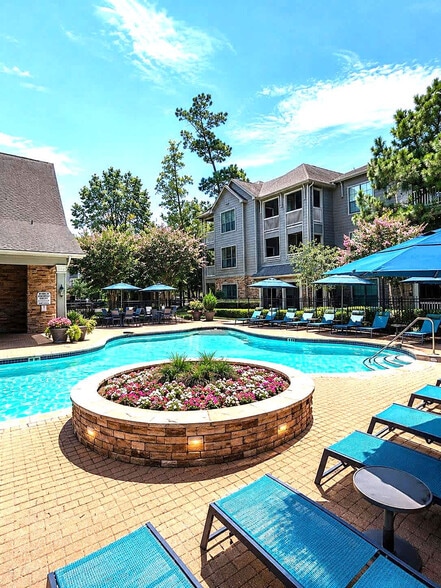 Building Photo - 3600 College Park Dr