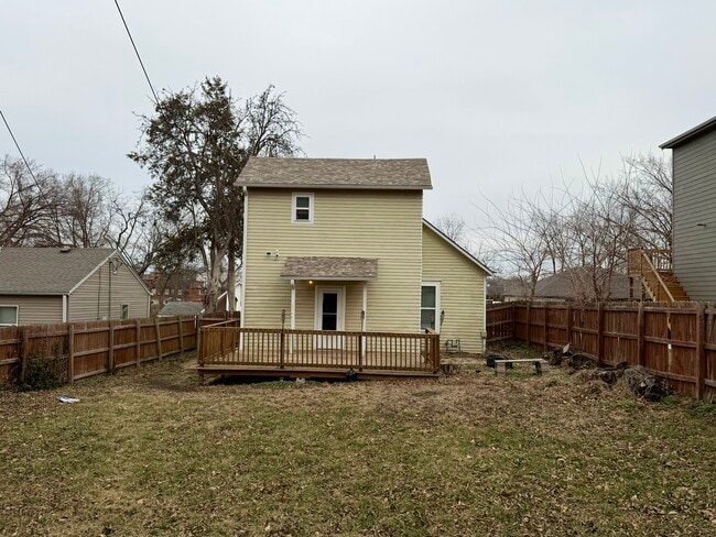 Building Photo - 416 Jackson St