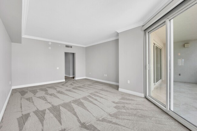 Building Photo - 2777 Paradise Rd