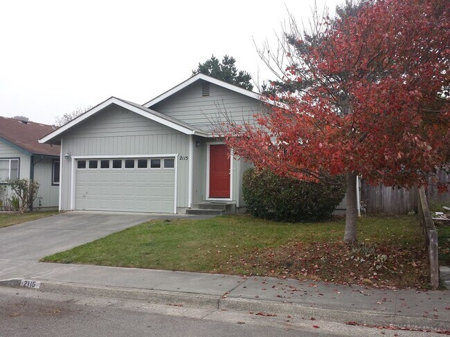 Building Photo - 3/2 House with Double Car garage in McK