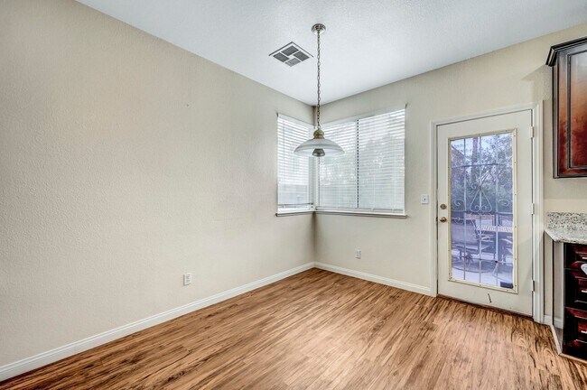 Building Photo - Beautiful Summerlin Hills Two Story 4 Bedr...