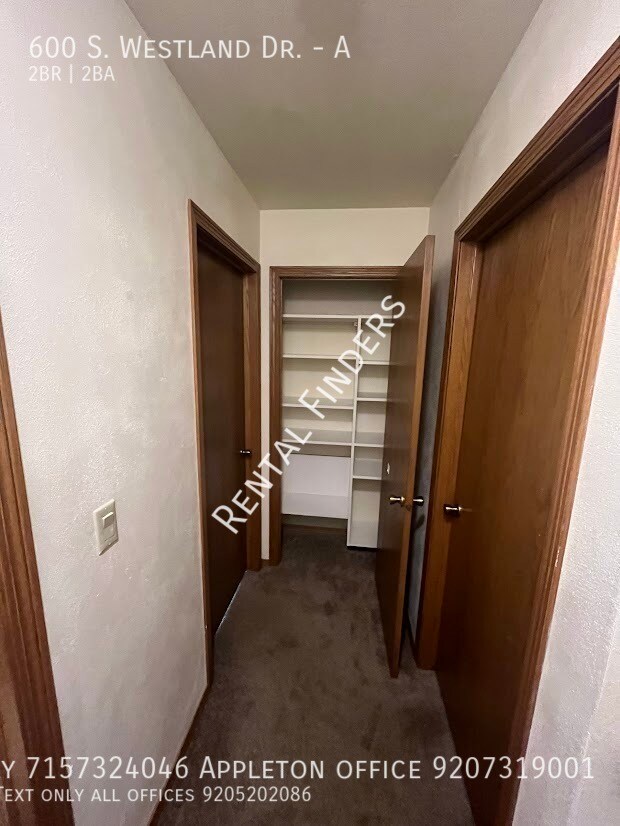 Building Photo - 600 S Westland Dr