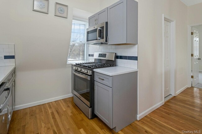 Building Photo - 11 Edgemont Rd