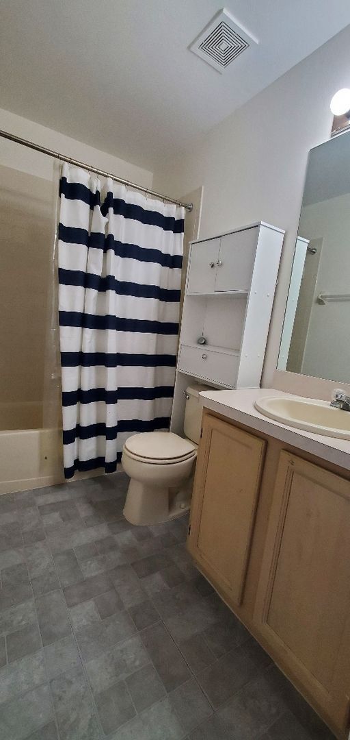 Building Photo - Beautiful 2-Bedroom, 3-Bathroom Townhome in Brandon