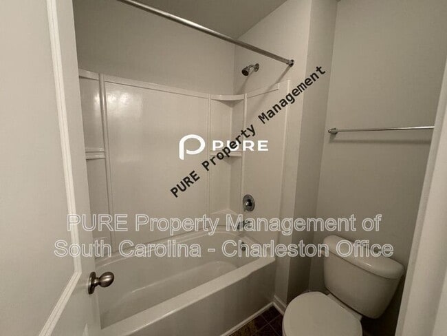 Building Photo - 154 Hickory Ridge Way