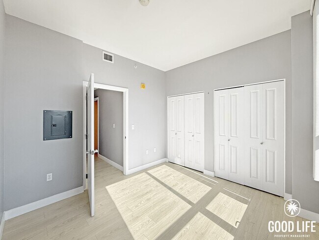 Building Photo - Downtown Luxury Living with AMAZING Petco ...