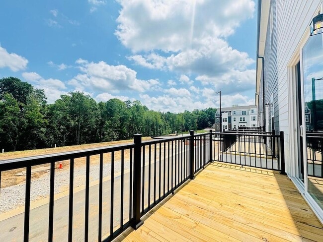 Building Photo - 511 Richland Crst Ln