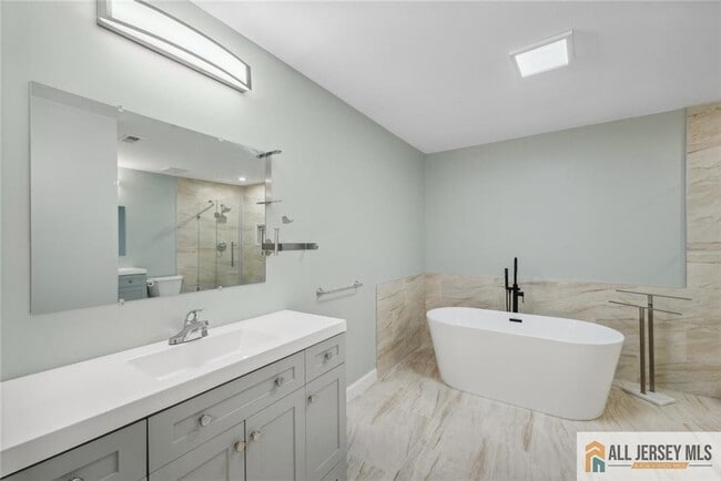 Building Photo - 624 Brickhouse Rd