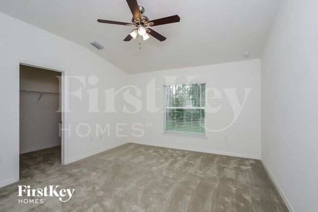 Building Photo - 4611 Belladonna Ave
