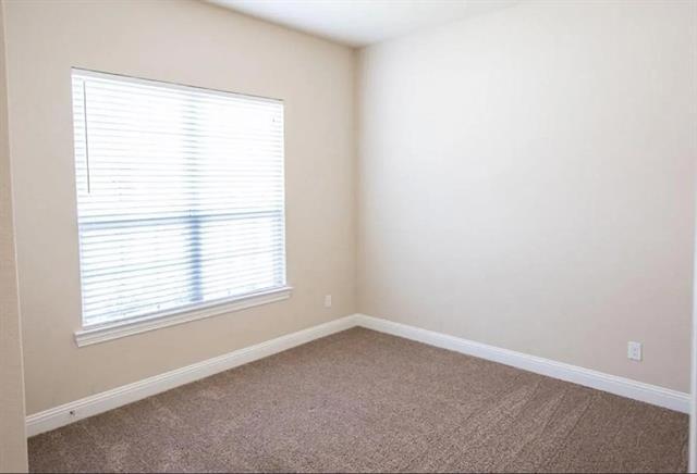 Building Photo - 3700 Hazelhurst Dr