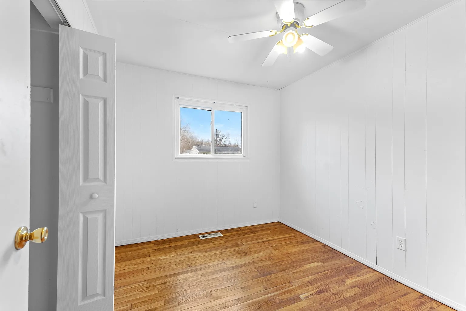 Building Photo - 1532 Harvest Ln