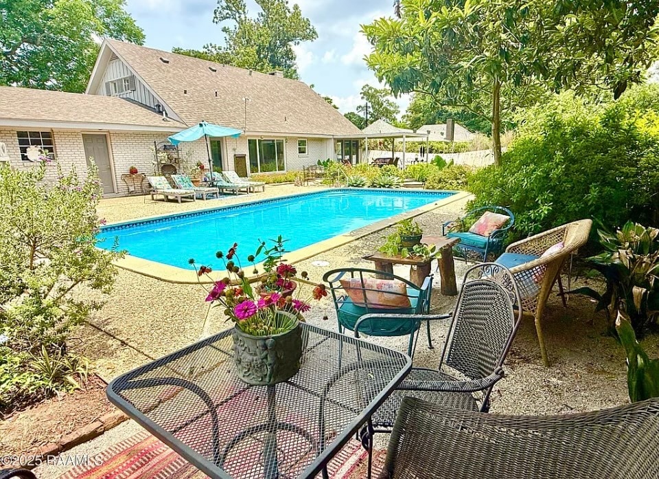 Pool view from corner - 113 Templeton Dr