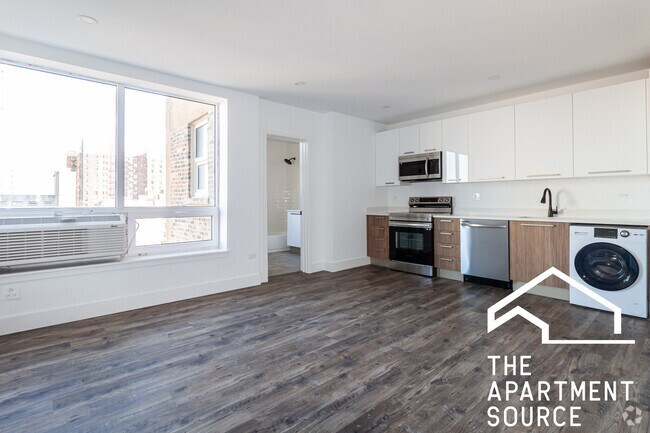 Building Photo - 940 W Carmen Ave