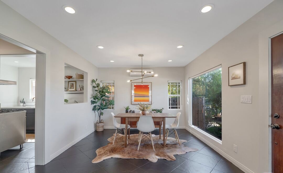 Building Photo - 2324 S Highland Ave