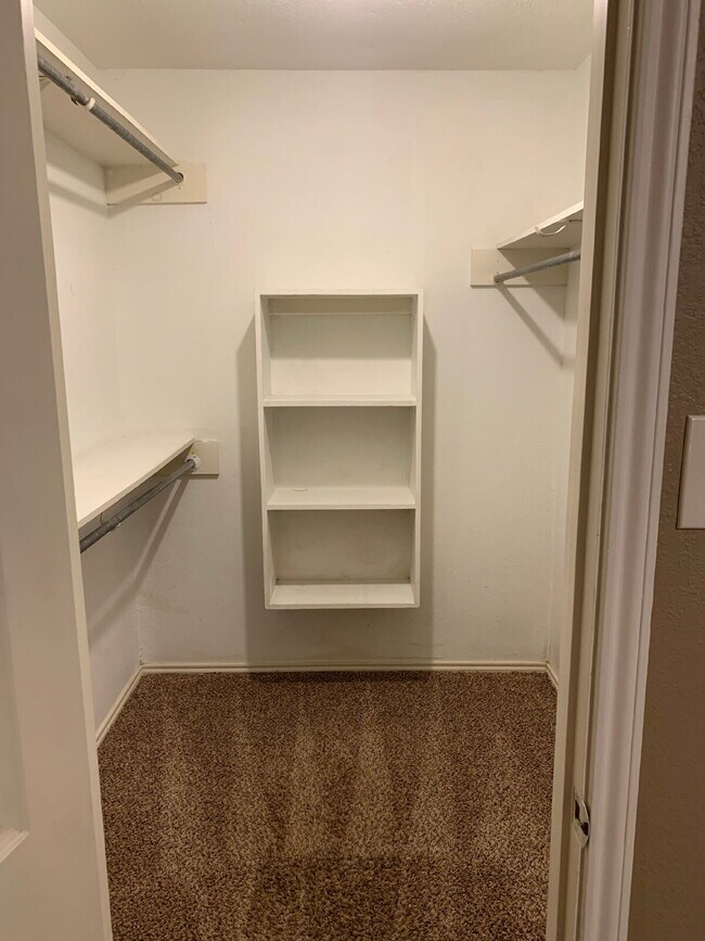 Building Photo - Spacious South Lubbock Townhome with Bonus Space & 2-Car Garage