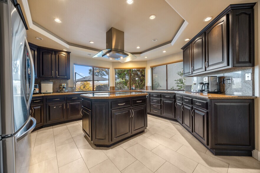 Building Photo - 17645 Rienzi Pl