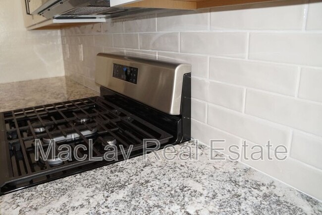 Building Photo - 6123 S Oxley