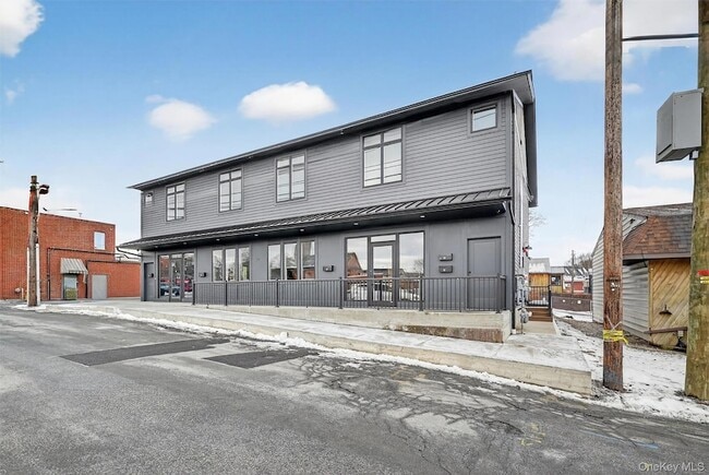 Building Photo - 19 Welling Pl