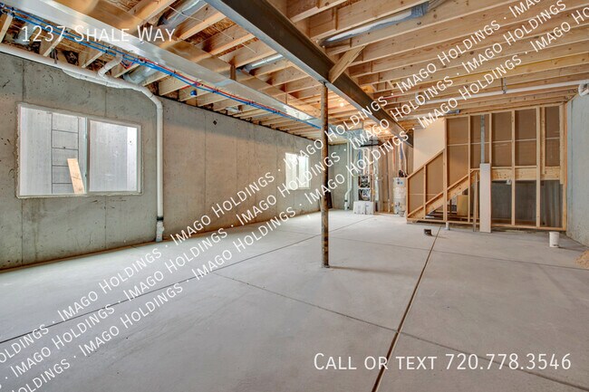 Building Photo - 1237 Shale Dr