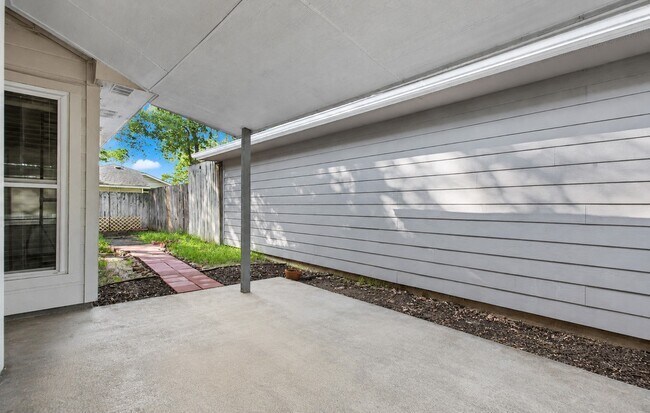 Building Photo - 11938 Westwold Dr