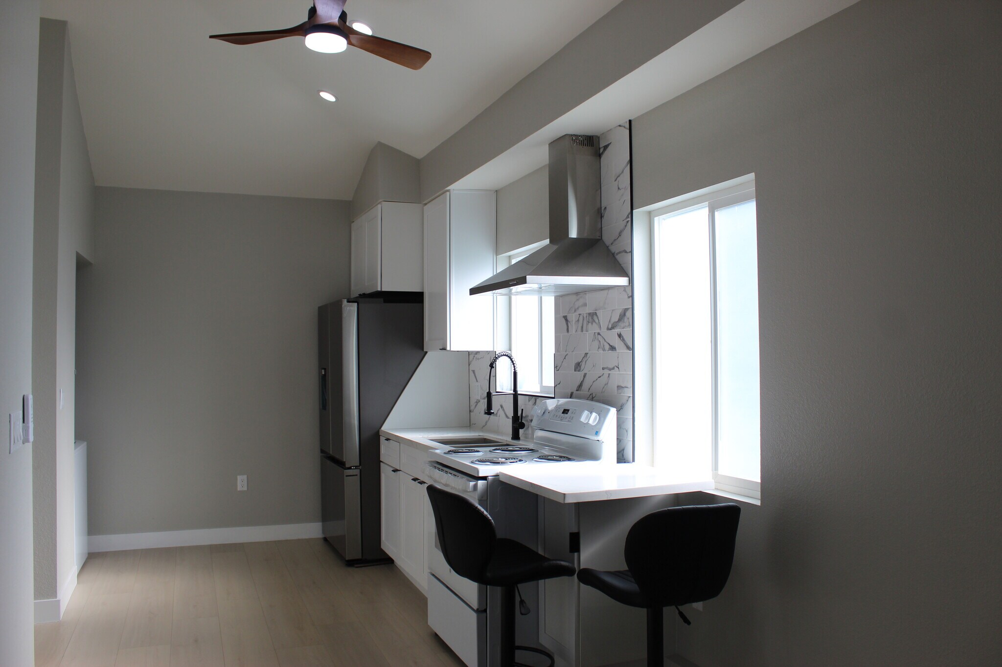 Building Photo - 20803 Bassett St