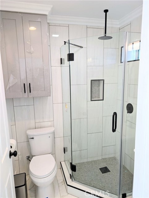 Building Photo - 737 Davis Ave