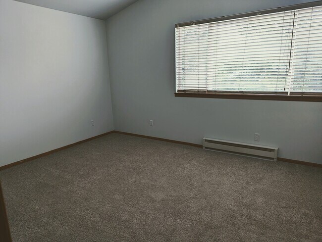 Master Suite - 1807 211th Pl NE