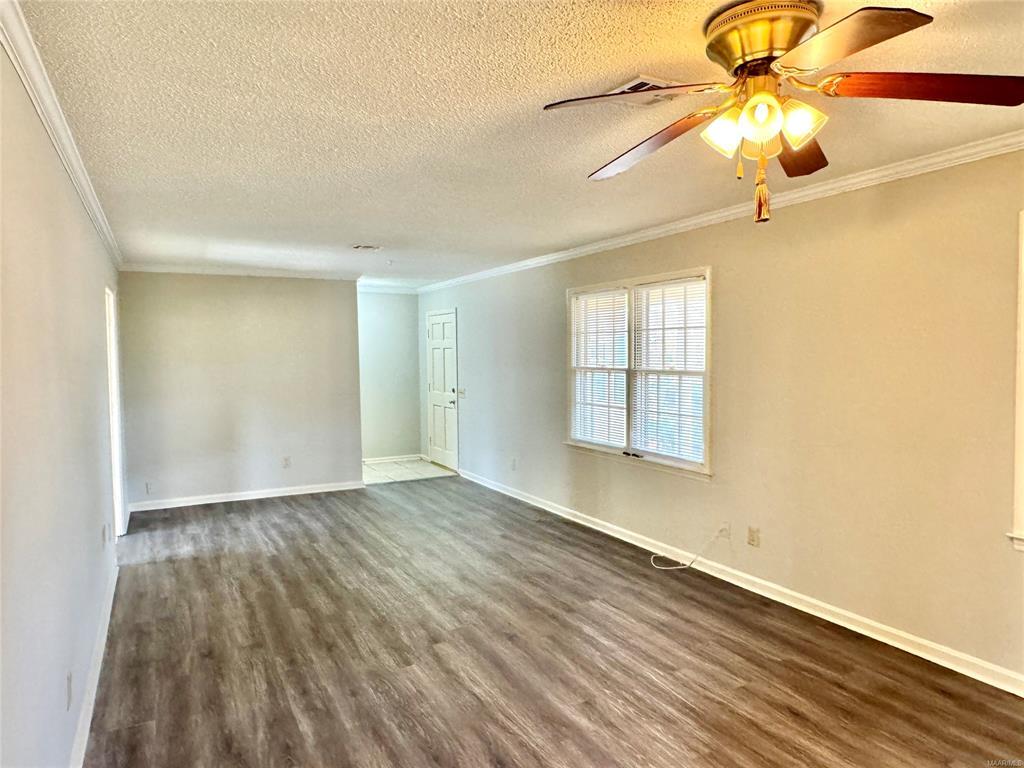 Building Photo - 535 Larkin Ln