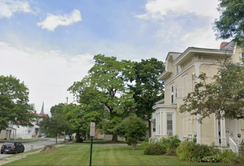 Building Photo - 2 Nickwackett St