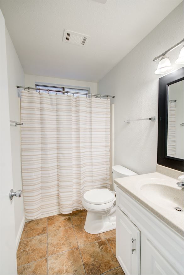 Building Photo - 259 Silver Star Ct