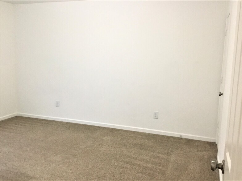 Building Photo - 133 Mount Olivet Dr