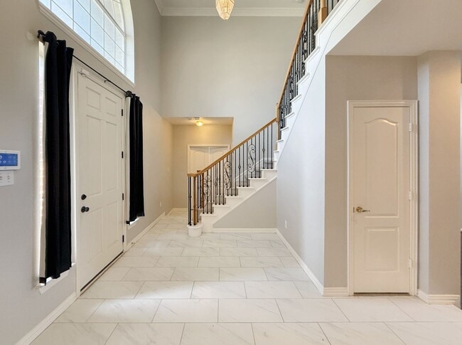 Primary Photo - Comfort and Convenience in West Plano Living