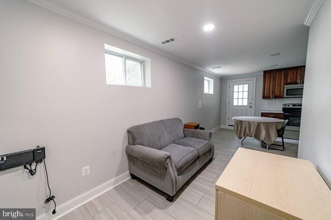 Building Photo - 15218 Nottingham Dr