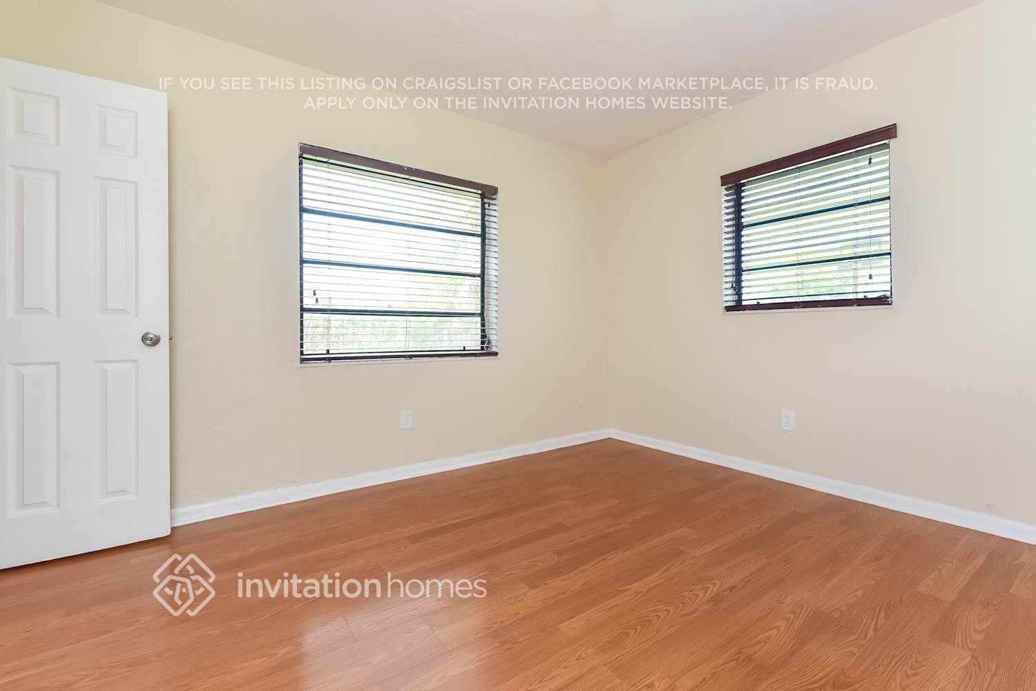 Building Photo - 10805 SW 142nd Ln