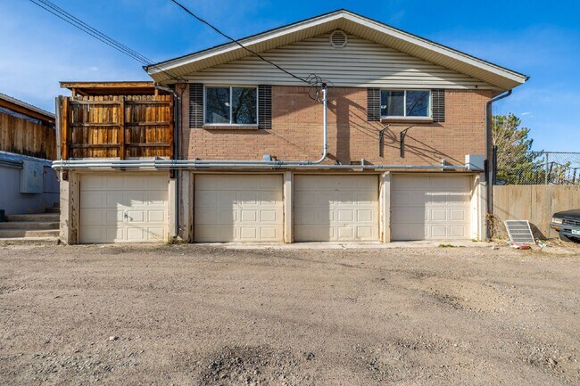 Building Photo - Lovely remodeled 2 Bed 1 Bath in Arvada
