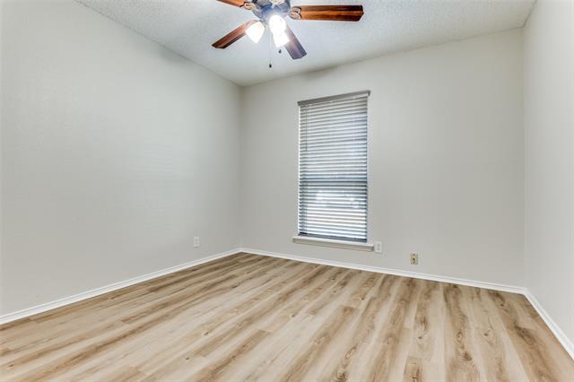 Building Photo - 904 Pebblebrook Dr