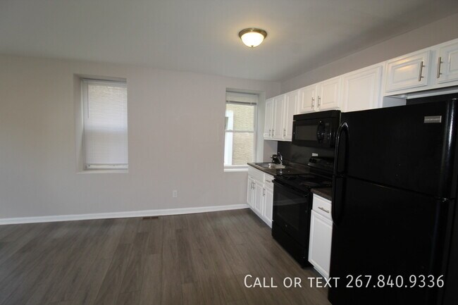 Building Photo - 1016-1018 S 52nd St-18.1A