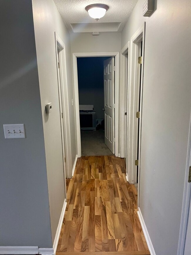Building Photo - Northwest Rochester Minnesota, 3bedroom 2b...