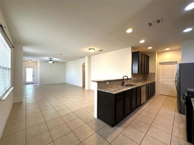 Building Photo - 1453 Treeta Trail